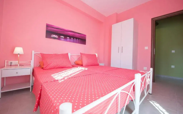 Roxani's Apartments