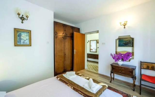 Nice Apartment in Premantura With 2 Bedrooms and Wifi