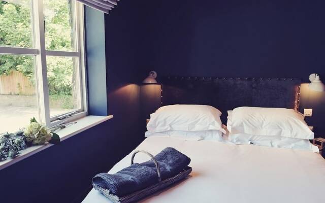 The Village Inn Buriton