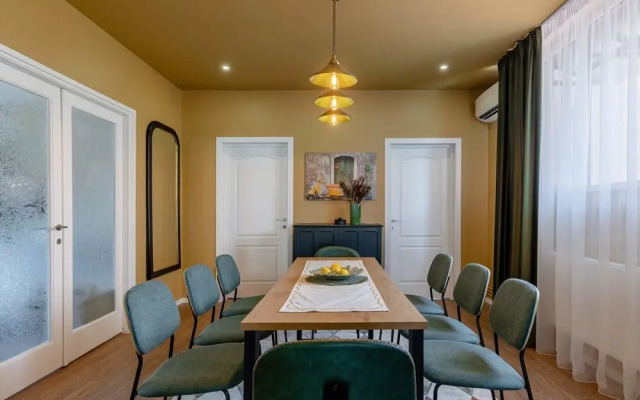 Holt - Dolce in Napoli