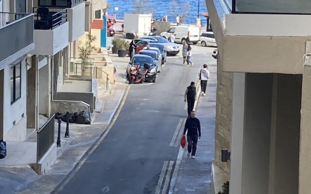 Side SeaView 3Bedrooms Apartment Sliema
