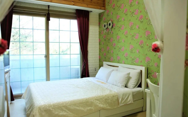 Shinevalley Pension & Hotel