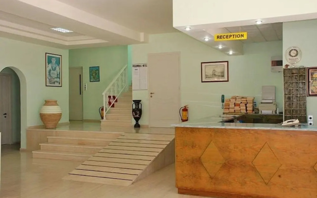 Paramonas Hotel