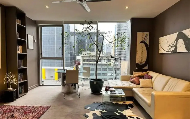 Luxurious Melbourne Apartment With City Views