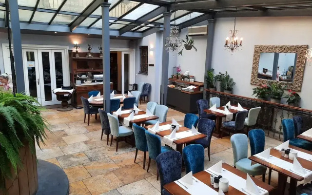 Antik Hotel