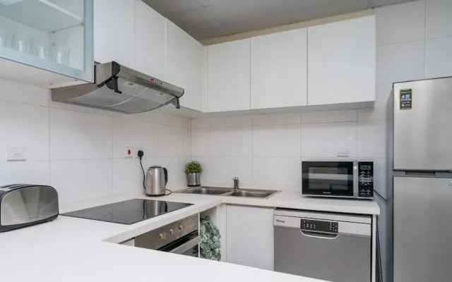 KOHH - 2BR in Marina Wharf 2