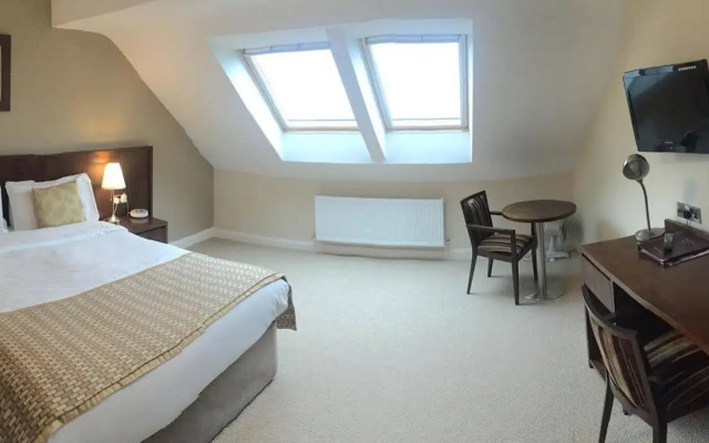 Strandhill Lodge and Suites
