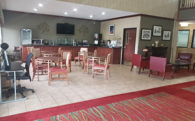 A Victory Suites Warren