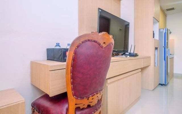 Comfort Studio The Oasis Apartment near Waterboom Cikarang