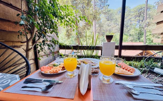 Encino House Hotel Boutique