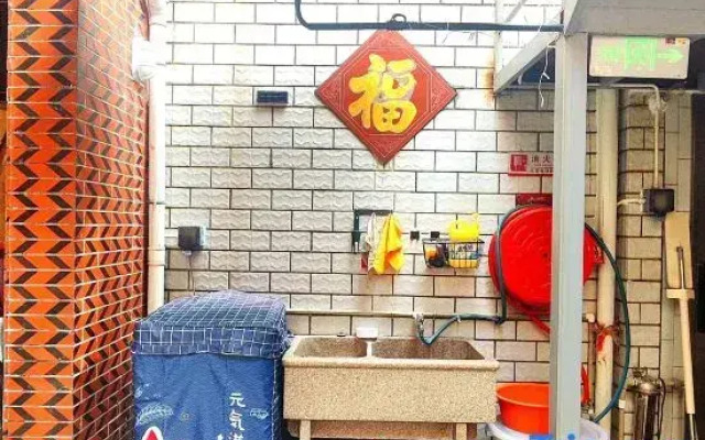 Juyuan Homestay (Quanzhou West Street Bell Tower Store)