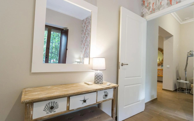 Giralda Dreams by RentalSevilla