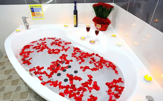 Pinky Marine Pension