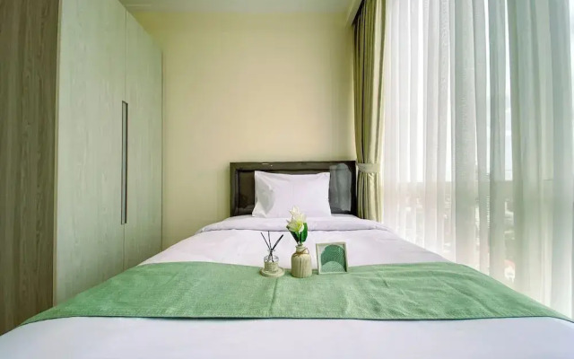 Spacious 3Br With Private Lift At Menteng Park Apartment