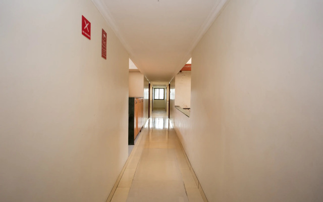 OYO 11601 Hotel Karishma