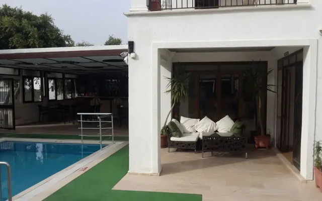 Mekhan Hotel