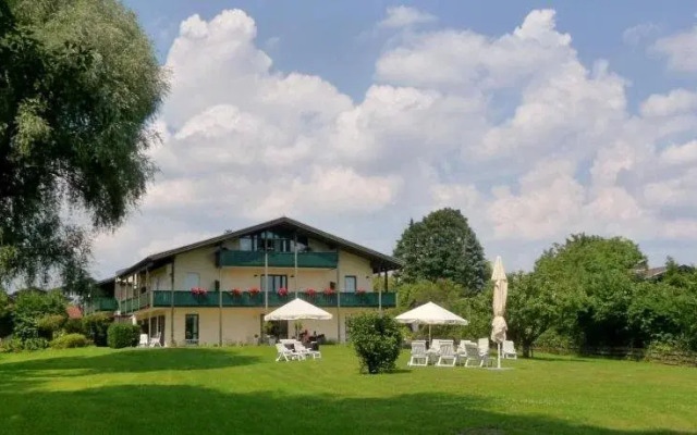 Hotel garni - Chiemsee-Pension-Seebruck