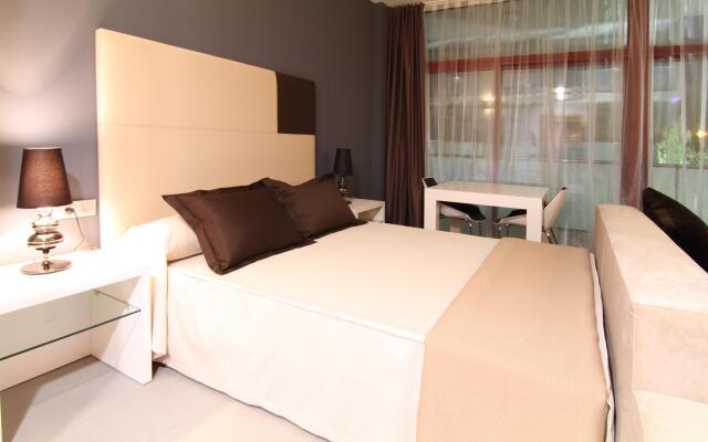 Apolo Suites Rentalmar