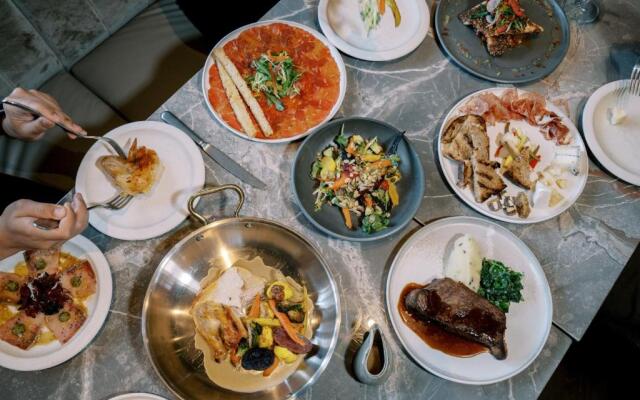 TETRA Hotel, Autograph Collection