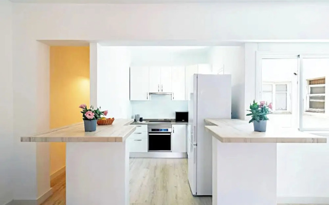 City Loft - Bright and Spaceful Apartment