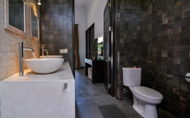 Villa Sheeba