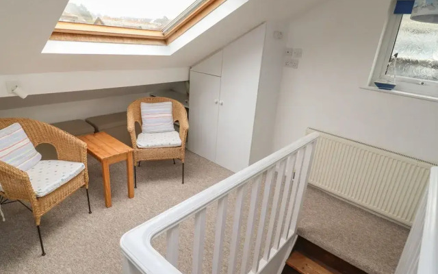 9 Harefield Cottages