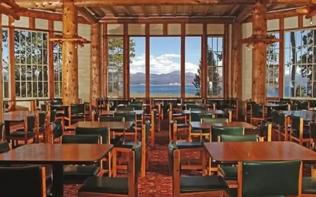 Lake lodge
