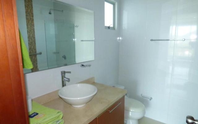 Costa Azul Suites 906