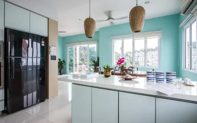 Penang Hilltop Seaview Bungalow