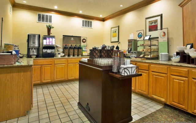 Country Inn & Suites by Radisson, Biloxi-Ocean Springs, MS