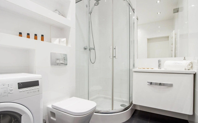 Wawel Luxury Apartments by Amstra