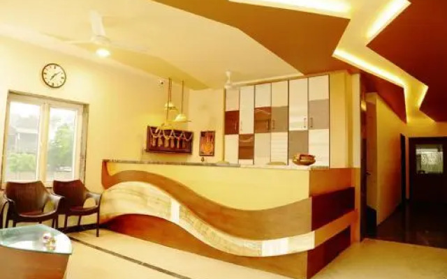 Annai In Saravana Bhavan Fine Stay