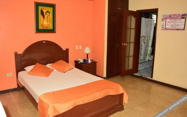 Hotel Suites Don Juan