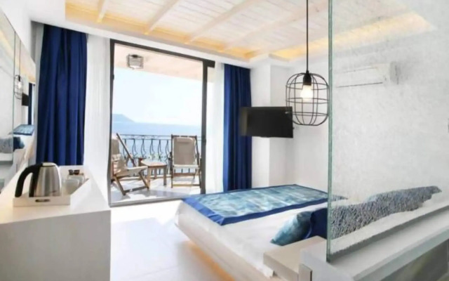 Nur Beach Hotel