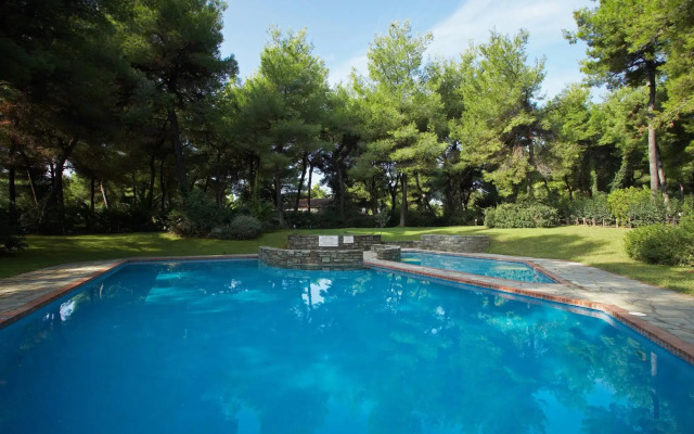 Sani Seaside Luxury - Thalia Pool Retreat