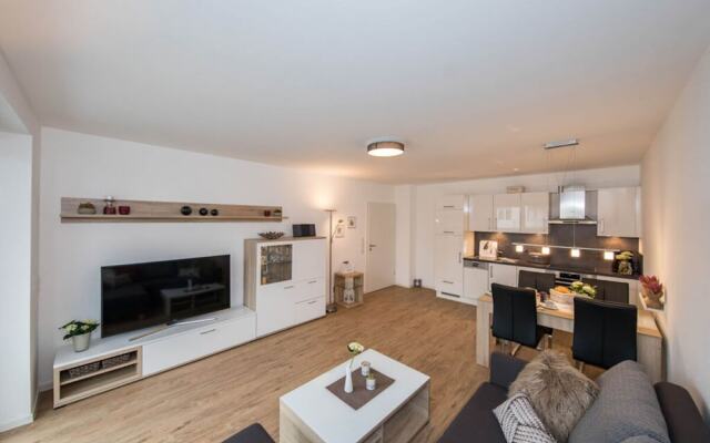 High Geest 4 - Including Many Extras