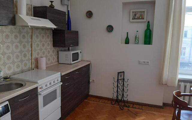 Apartment on Hretska 26/28