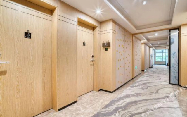 Yizhi Hotel (Hangzhou Sijiqing Qianjiang New City)