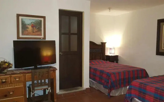 Hostal Casa Del Artista & Galeria