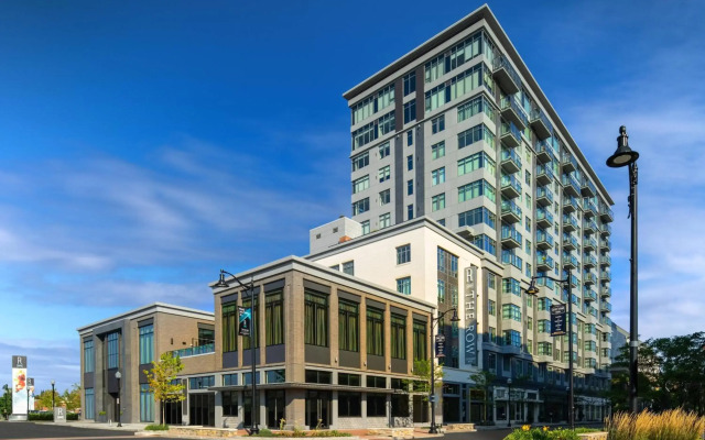The Row Hotel at Assembly Row, Autograph Collection