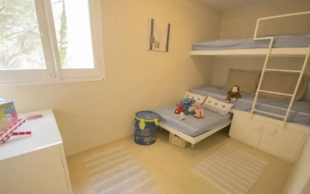 Apartment - 2 Bedrooms with Pool - 104677