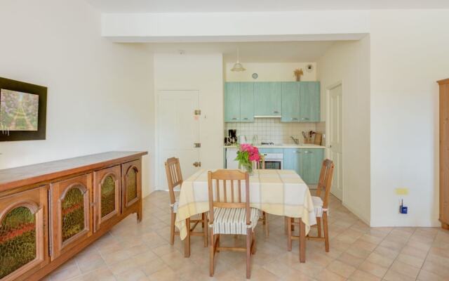 Secluded Holiday Home in Rustrel With Swimming Pool