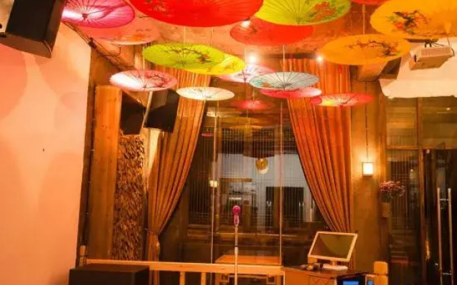 Wuhuatang Boutique Hostel