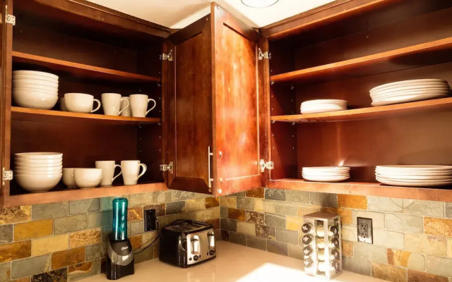 Scottsdale Luxury Home (2BR)