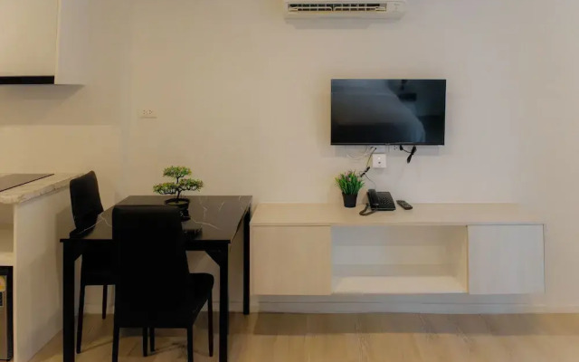 The Rizin Hotel Phratumnak