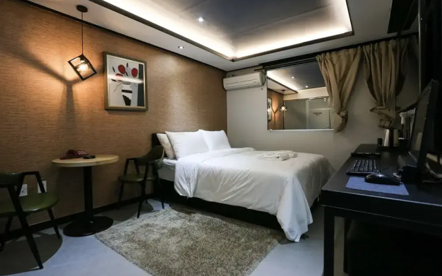 Yeongdeungpo New Silla