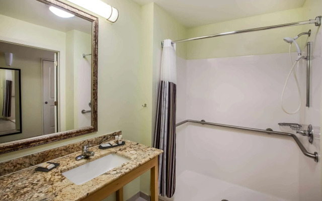 La Quinta Inn & Suites by Wyndham Odessa North