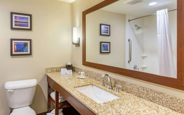Comfort Suites Near Denver Downtown