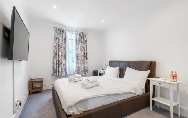 Beautiful 2 Bedroom Family Home