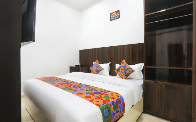 Fabhotel Varanasi Suites